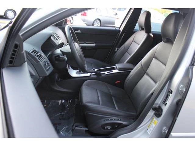 Volvo V50 2011 photo 1