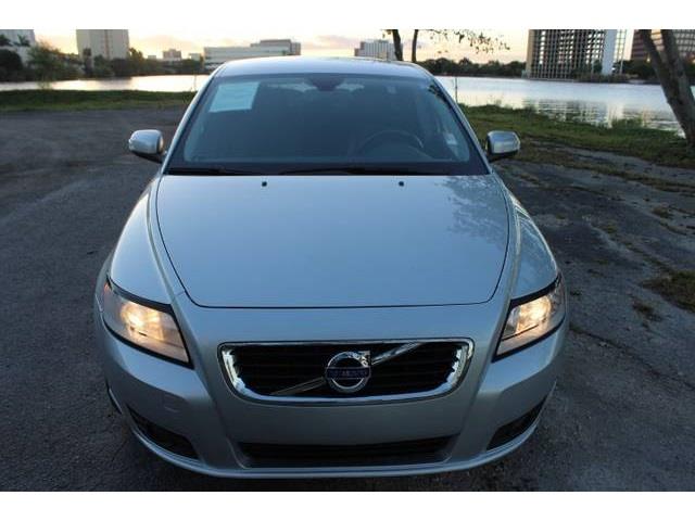 Volvo V50 2011 photo 3