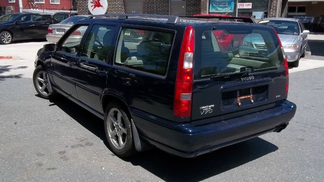 Volvo V70 1998 photo 2