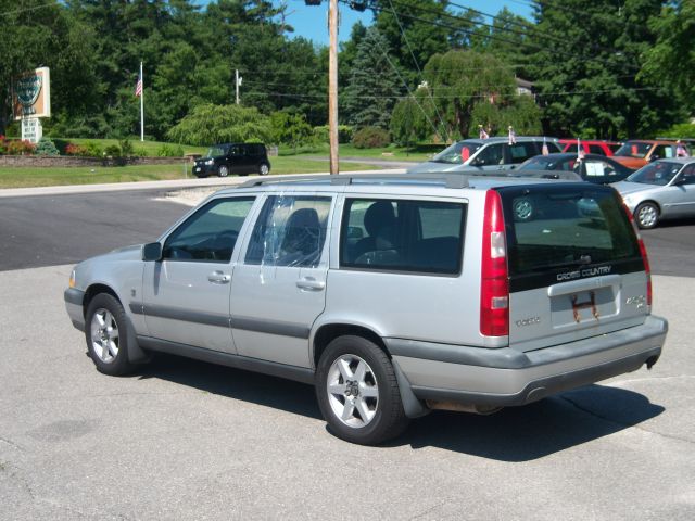 Volvo V70 1999 photo 1