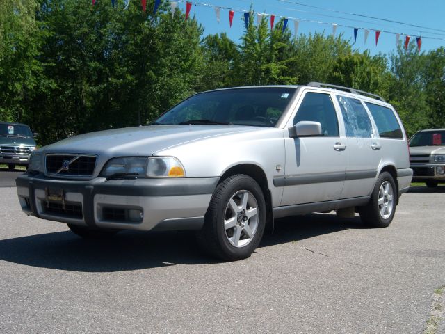Volvo V70 1999 photo 2