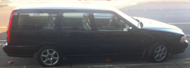 Volvo V70 LS Special Value Wagon