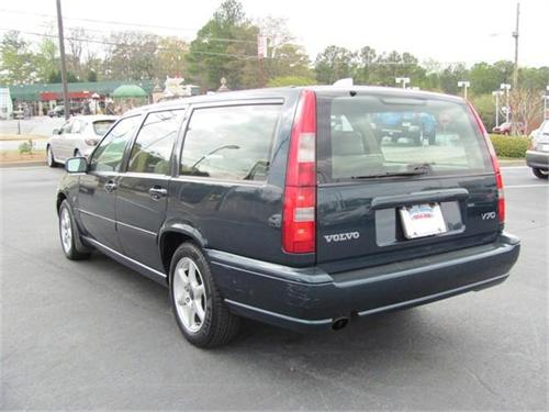 Volvo V70 1999 photo 2