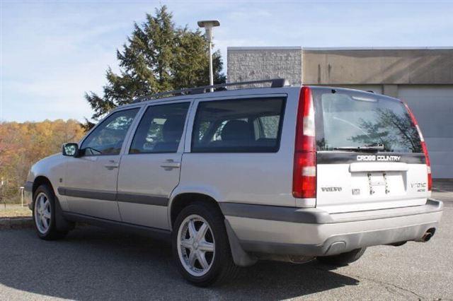 Volvo V70 2000 photo 2