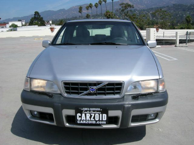 Volvo V70 2000 photo 1