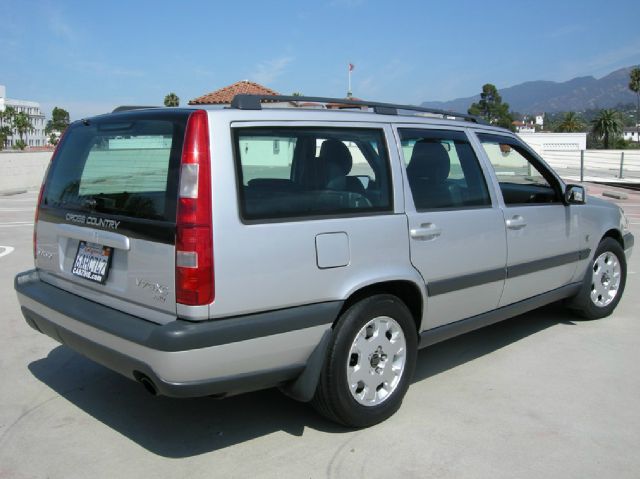 Volvo V70 2000 photo 4