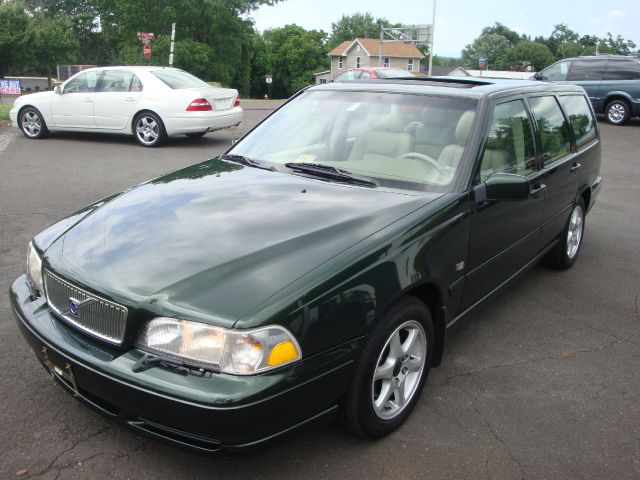 Volvo V70 2000 photo 3