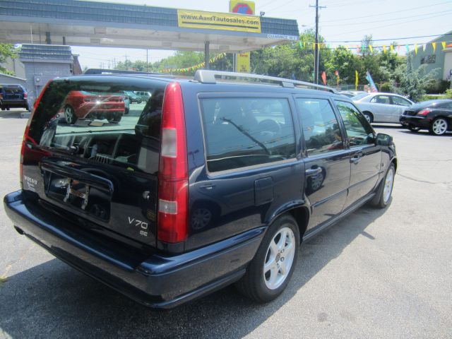 Volvo V70 X Wagon