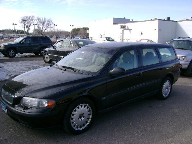 Volvo V70 I W/premium Pkg Wagon