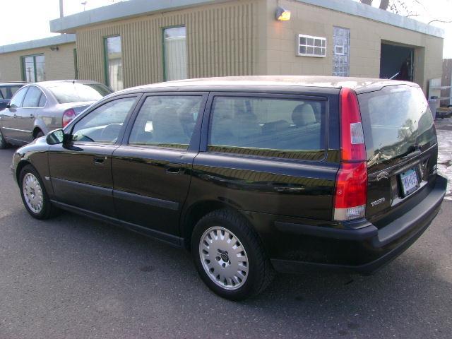 Volvo V70 2001 photo 1