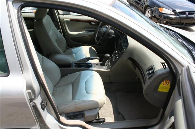 Volvo V70 2001 photo 11