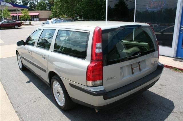 Volvo V70 2001 photo 7