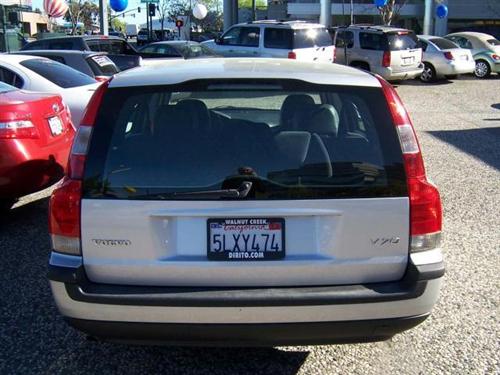 Volvo V70 2001 photo 2