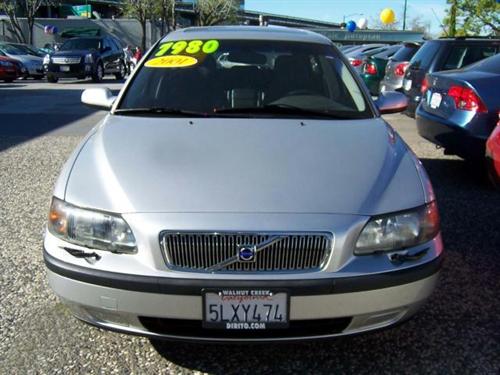 Volvo V70 2001 photo 1