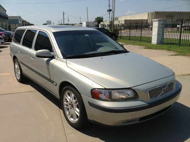 Volvo V70 2001 photo 4