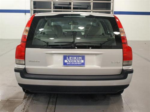 Volvo V70 2001 photo 1