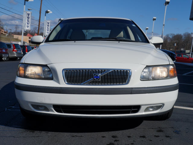 Volvo V70 2001 photo 1