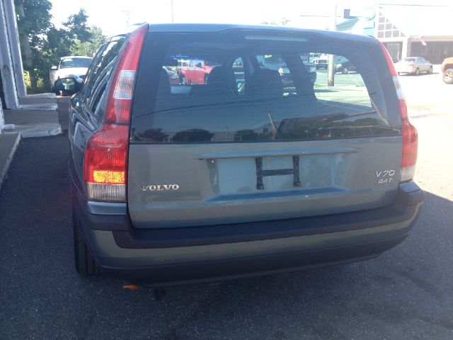 Volvo V70 2001 photo 2