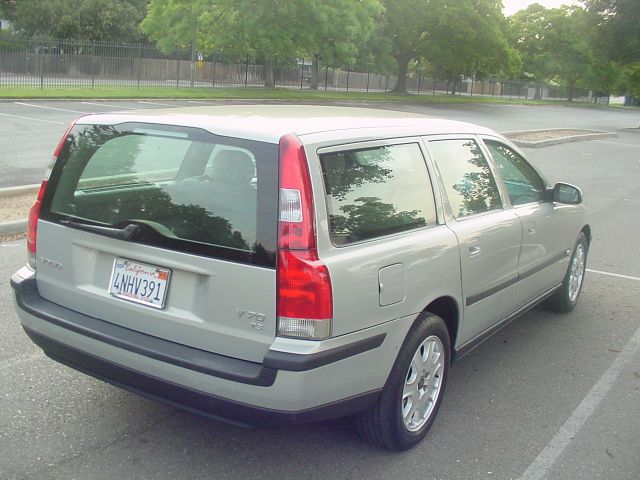 Volvo V70 2001 photo 4
