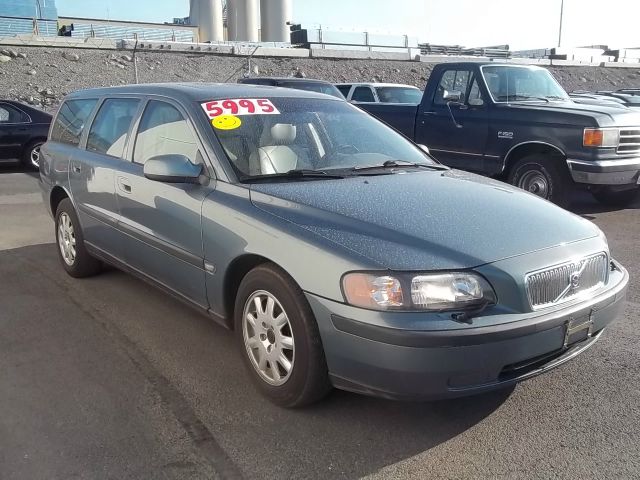 Volvo V70 2002 photo 2