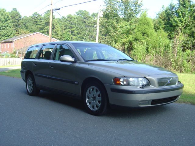Volvo V70 4WD 4dr Sport Wagon