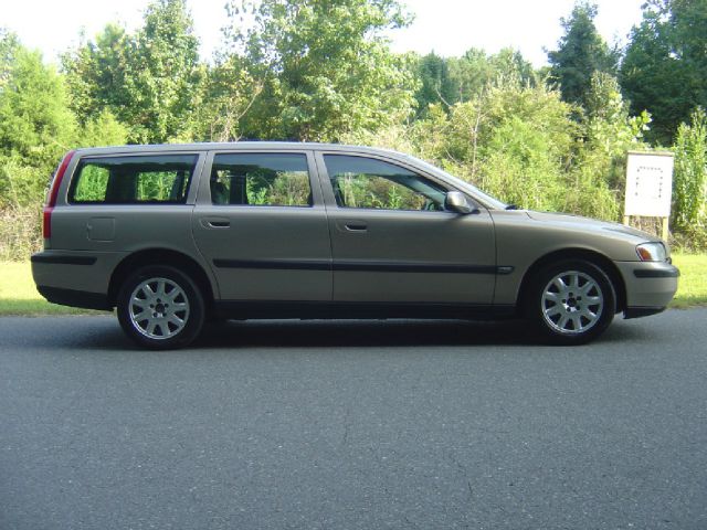 Volvo V70 2002 photo 4