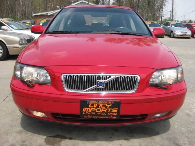 Volvo V70 2002 photo 2