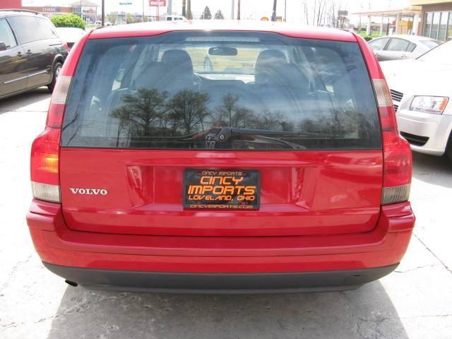 Volvo V70 2002 photo 5