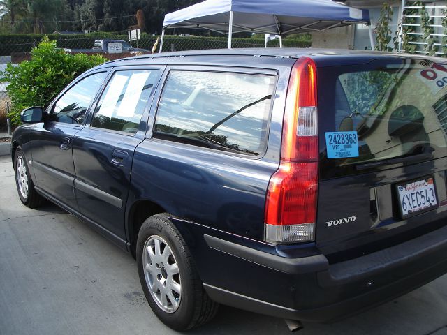Volvo V70 2002 photo 3