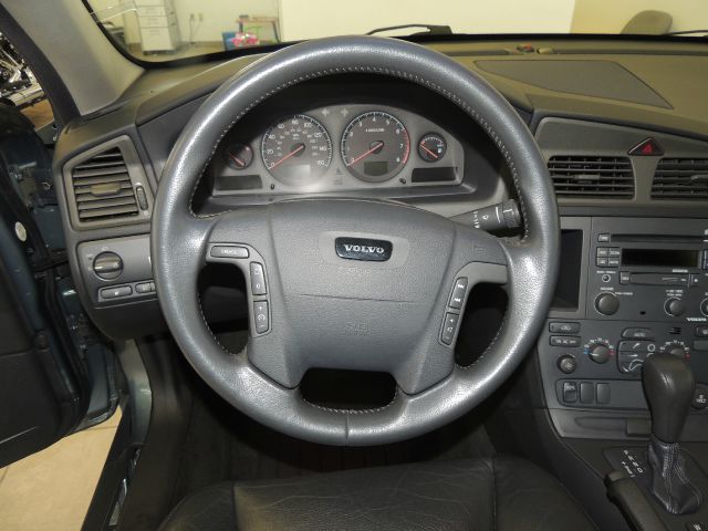 Volvo V70 2002 photo 11