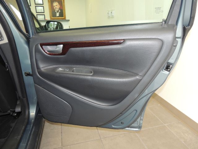 Volvo V70 2002 photo 4