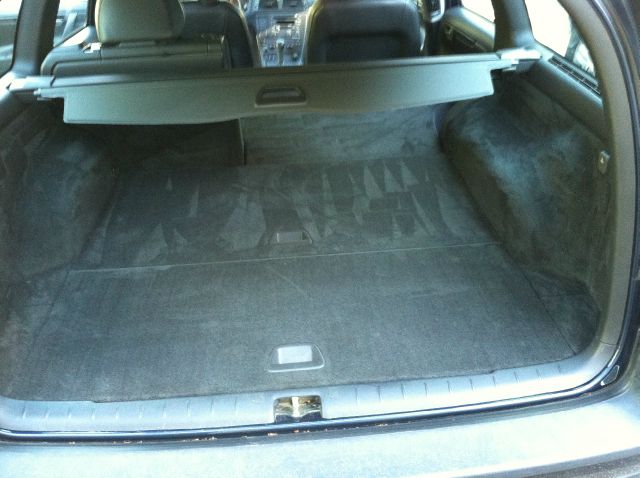 Volvo V70 4WD 4dr Sport Wagon