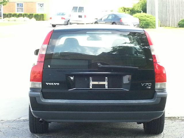 Volvo V70 2003 photo 1