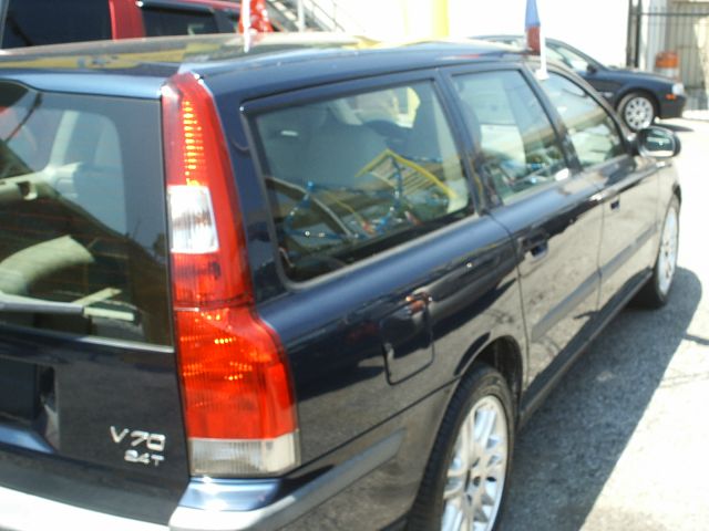 Volvo V70 2003 photo 10