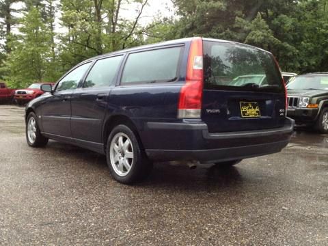 Volvo V70 2004 photo 10