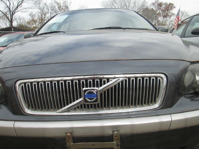 Volvo V70 2004 photo 1