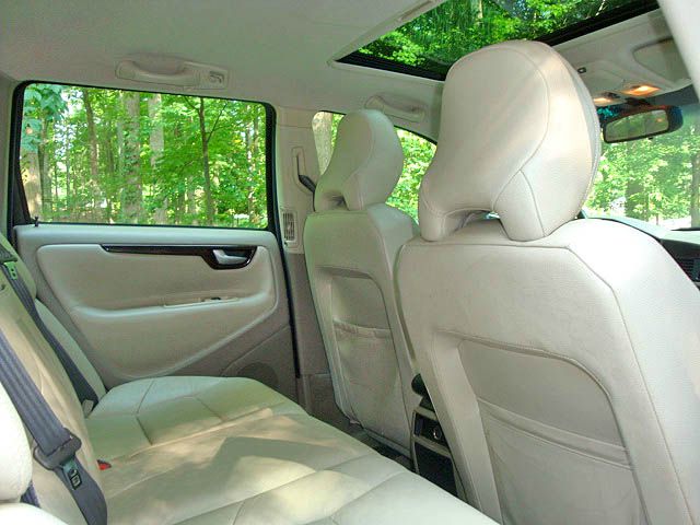 Volvo V70 2004 photo 8