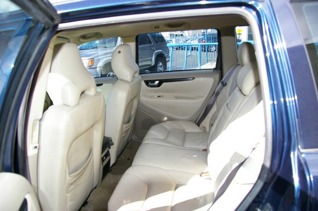 Volvo V70 2004 photo 1