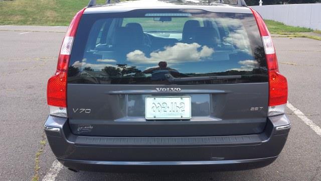 Volvo V70 2500 Laramie Quad Cab 4WD Wagon