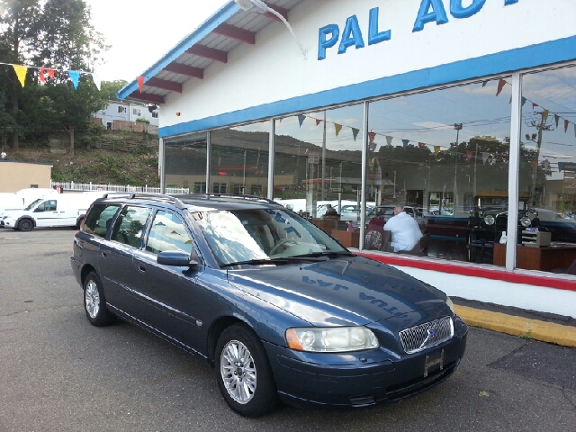 Volvo V70 2005 photo 2