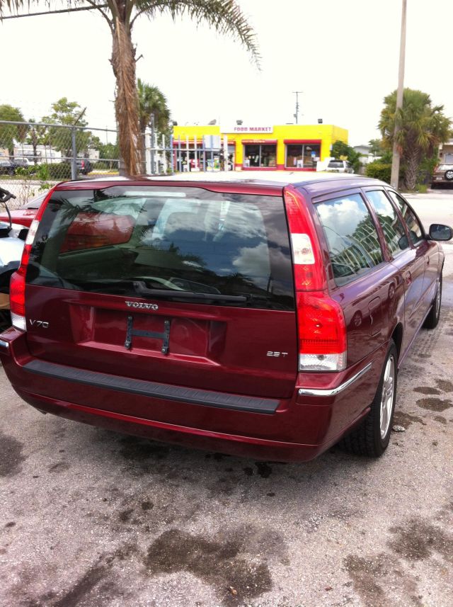Volvo V70 2007 photo 6