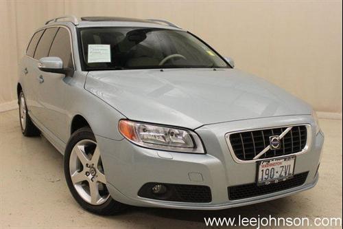 Volvo V70 2009 photo 1
