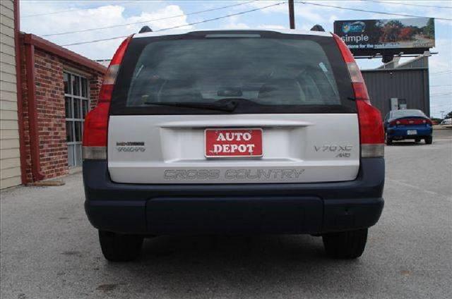 Volvo V70 XC 2001 photo 4