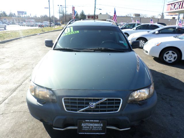 Volvo V70 XC 2001 photo 1