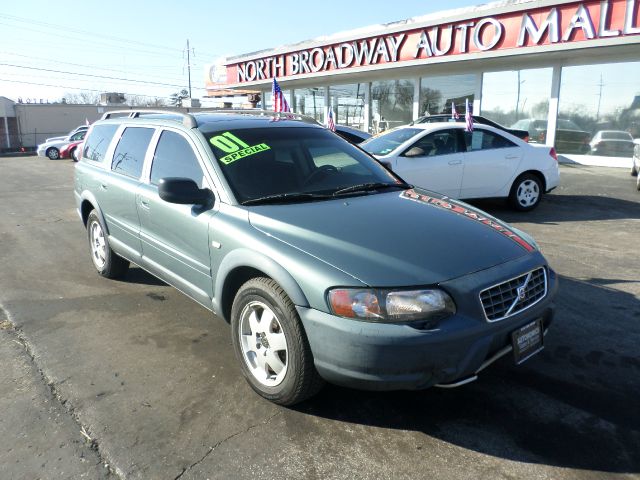 Volvo V70 XC 2001 photo 2