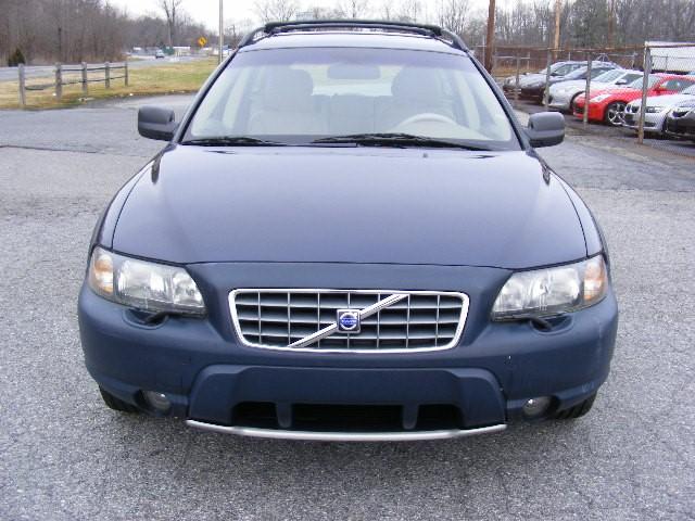 Volvo V70 XC 2001 photo 1