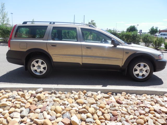 Volvo V70 XC EX - DUAL Power Doors SUV