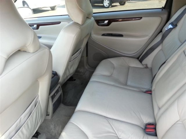 Volvo V70 XC 2001 photo 5