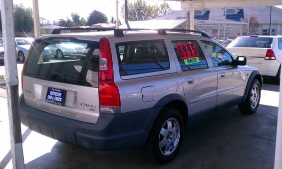 Volvo V70 XC EX - DUAL Power Doors SUV