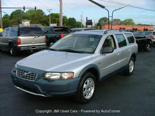 Volvo V70 XC Base Sport Utility